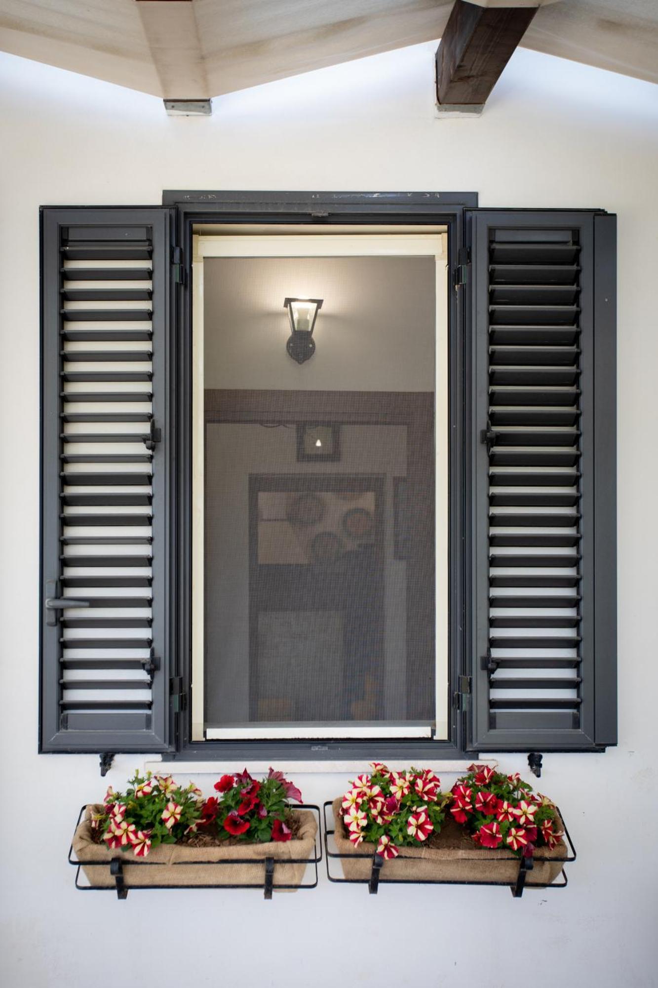 Beb Nonno Baffo Bed & Breakfast Avola Bagian luar foto